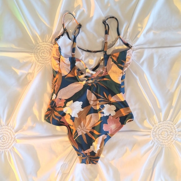 Kona Sol Botanical Lagoon Print One Piece Swim - Picture 2 of 5